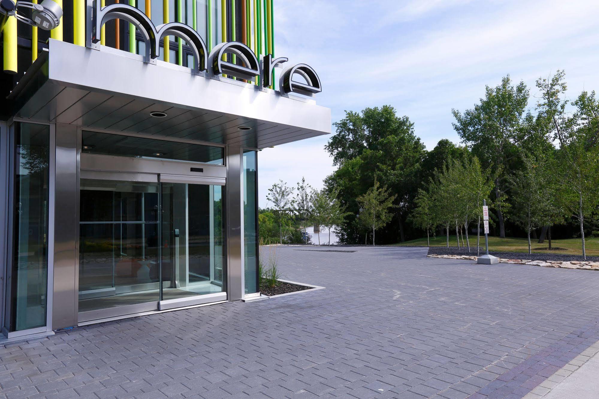 Mere Hotel Winnipeg Eksteriør billede